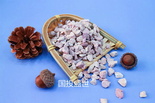 沸石在农业中的营养素与保水作用